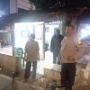 Bhabinkamtibmas Kebon Kelapa Sambangi Pos Kamling, Ingatkan Warga Jaga Keamanan Lingkungan