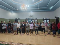 Bhabinkamtibmas Bersama Tiga Pilar Benhil Hadiri Maulid Nabi Muhammad SAW 1447 H di Masjid Al Muhajirin