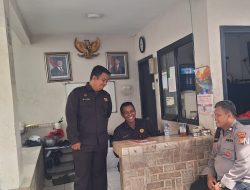 Panit Sabhara Gencarkan Patroli Dialogis di Pos Satpam Kawasan Pasar Baru