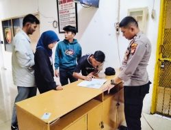 Cegah Barang Terlarang Masuk, Polsek Kemayoran Lakukan Pemeriksaan Ketat Penjenguk Tahanan