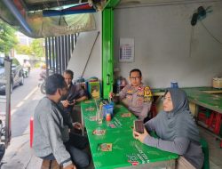 Bhabinkamtibmas Karet Tengsin Sambang RT 03/02, Imbau Kepada Pedagang Antisipasi Kebakaran