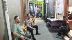 Giat Patroli Malam, Bhabinkamtibmas Kampung Rawa Tekankan Pentingnya Deteksi Dini dan Kamtibmas di Poskamling RW 06