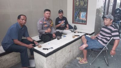 Bhabinkamtibmas Tanah Abang Sambangi Warga RW 07 Kebon Kacang, Imbau Warga Jaga Kamtibmas