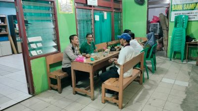 Jalin Kebersamaan, Bhabinkamtibmas Ajak Warga RW 07 Wujudkan Lingkungan Aman dan Tertib