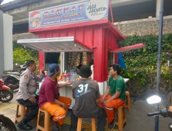 Kapolsubsektor Blora Sambangi Gerai Ojol Kamtibmas Menteng, Dukung Pemberdayaan Komunitas dan Keamanan Lingkungan