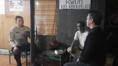 Polisi Apresiasi Peran Siskamling RW 06 Yang Selalu Aktif Menjaga Lingkungan
