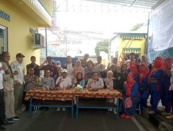 Bhabinkamtibmas Aiptu Dwi Yulianto Dampingi Lurah Kemayoran dalam Giat Jumat Keliling RW 05