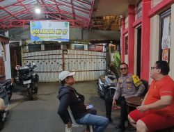 Bhabinkamtibmas Kampung Rawa Kunjungi Pos Satkamling RW07, Tingkatkan Kamtibmas Warga