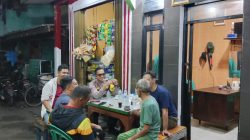 Aipda Ikhwan Bhabinkamtibmas Kampung Rawa Kunjungi Pos Satkamling RW02, Tingkatkan Kewaspadaan Warga