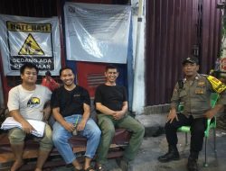 Sambangi Pos Kamling, Bhabinkamtibmas Galur Ajak Warga Perkuat Keamanan Lingkungan