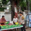 Bhabinkamtibmas Kebon Melati Sambangi RW 17 Sampaikan Imbauan, Warga Antusias Beli Beras SPHP