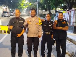 Bhabinkamtibmas Cideng Sambangi Pos Kamling, Ajak Warga Perkuat Keamanan Lingkungan