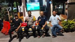 Bhabinkamtibmas Cideng Sambangi Pos Kamling, Ajak Warga Tetap Waspada dan Peduli Keamanan Lingkungan