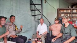 Bhabinkamtibmas Kebon Melati Sambangi Tokoh Masyarakat Sebagai Cooling System