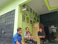 Bhabinkamtibmas Karet Tengsin Jalin Sinergi dengan Petugas Keamanan SMAN 35 Jakarta