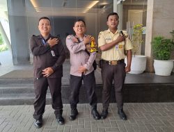 Bangun Sinergi Keamanan, Bhabinkamtibmas Pegangsaan Patroli Dialogis di Gedung PT Ambadar 2