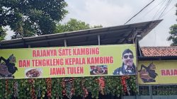 Ketika Dapur Jawa Bertahan di Kota: Sate dan Tengkleng Kepala Kambing di Bambu Apus