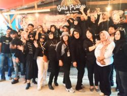 Komunitas Baraya Bunda Gelar Ceremony Milangkala ke IV, Owner Bale Prabu Cafe and Resto H. Arif Tampak Sumringah*