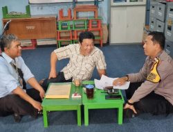 Aiptu Suparmin Silahturahmi Dan Kunjungan Ke Ketua RW 03 Kelurahan Karet Tengsin
