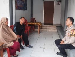 Aiptu Deny Sukmo.P Patroli Dialogis Dan Kunjungi Ketua RT 11/12 Kelurahan Kebon Melati Sampaikan Imbauan Kamtibmas