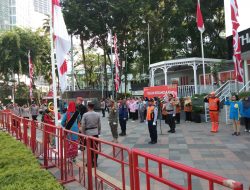 Upacara Bendera  Dalam Rangka Bulan Kebangsaan Di Bundaran Hotel Indonesia