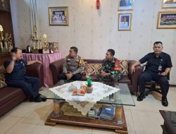 Bhabinkamtibmas Dan Babinsa Patroli Bersama Di SMAN 24 Jakarta