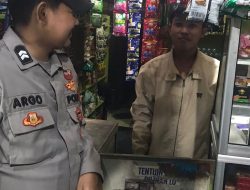 Patroli Dini Hari Anggota Patroli Briptu Argo Ryantama Sambang dan Imbaua Pedagang Kelontong