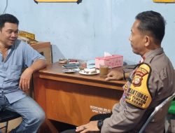Bhabinkamtibmas Karet Tengsin Berikan Imbauan Kepada Ketua RW 03 Menjelang Pilkada
