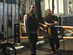 Menjelang Pilkada Bhabinkamtibmas Menteng  Patroli Satkamling Rt 05