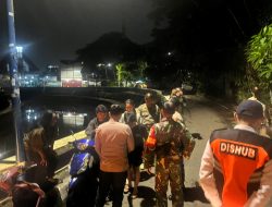 Patroli Tiga Pilar Senen Bubarkan Anak Yang Nongkrong Sampai Larut Malam