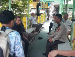 Mass Kampanye Pilkada Kapolsubsektor Tanah Tinggi Patroli Dialogis Berikan Imbauan Warga Di Jembatan Lansia