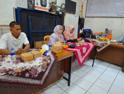 Bhabinkamtibmas Kelurahan Sumur Batu Melaksanakan Dan Memonitoring Kegiatan Jumat Keliling