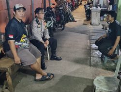 Bhabinkamtibmas Karet Tengsin Patroli Dialogis Malam Hari Dan Sambangi Warga RT 14/05 Sampaikan Pilkada Damai