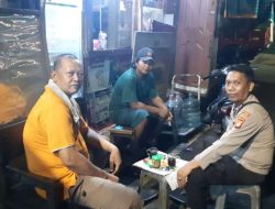 Patroli Dialogis Kapolsubektor Tanah Tinggi Interaksi dan Komunikasi Sosial Bhabinkamtibmas Dengan Warga RW 12