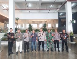 Kapolsubsektor Thamrin Dan Personil Pemantauan Giat Gereja Di Gedung Annex Building