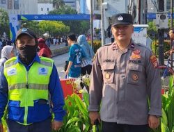 Kapolsubsektor Sarinah Berikan Pelayanan Masyarakat Yang Melaksanakan Car Free Day