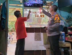 Bhabinkamtibmas Menteng Sambang Balai Rw 02 Untuk Menciptakan Pilkada Aman Dan Damai
