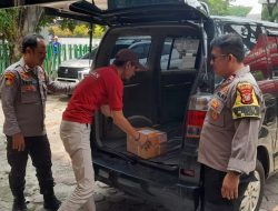 Polsek Kemayoran melakukan Pengamanan Pendistribusian Logistik Pilgub – Wagub DKI Jakarta Tahun 2024