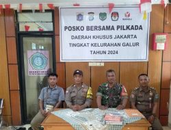 Bersama Unsur Tiga Pilar, Bhabinkamtibmas Kelurahan Galur Di Posko Bersama Ciptakan Suasana Pilkada Aman dan Damai