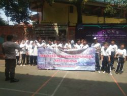 Antusias Pelajar SMP Negeri 156 Jakarta Ikuti Penyuluhan dan Deklarasi Anti Tawuran oleh Kanit Binmas Polsek Johar Baru