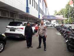 Antisipasi Gangguan Kamtibmas, Polsek Senen Patroli Dan Sambangi Gereja