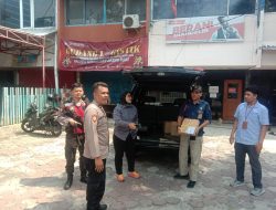 Polsek Kemayoran melakukan Pengamanan Pendistribusian Logistik Pilgub – Wagub DKI Jakarta Tahun 2024