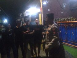 Patroli Pemukiman Dini Hari Kapolsubsektor Galur Cegah Tawuran dan Bubarkan Anak-anak Remaja
