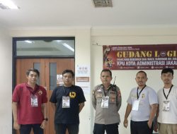 Polsek Metro Tanah Abang Pengamanan Gudang Logistik Pilkada, Sukseskan Pilkada Aman Dan Damai
