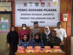 Bersama Unsur Tiga Pilar, Bhabinkamtibmas Kelurahan Galur Di Posko Bersama Ciptakan Suasana Pilkada Aman dan Damai