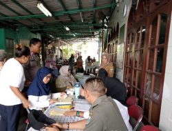 Bhabinkamtibmas Kelurahan Kemayoran Melakukan Monitoring Kegiatan Posyandu Balita Dan Lansia