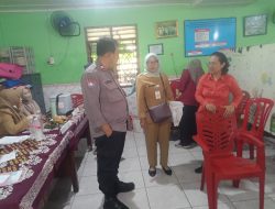 Bhabinkamtibmas Kelurahan Harapan Mulia Melakukan Monitoring Kegiatan Posyandu Balita Dan Lansia