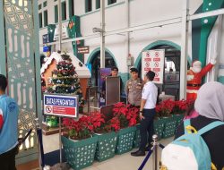 Personil Pos Yan Berikan Pelayanan dan Kenyamanan Penumpang KA