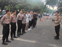 Kapolsubsektor Kartini Pimpin Apel Pengamanan Perayaan Natal di GKI Samanhudi