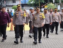 Kapolres dan Ketua Tim Supervisi Ops Lilin Mabes Polri, Cek Pos Pelayanan Operasi Lilin Jaya 2024